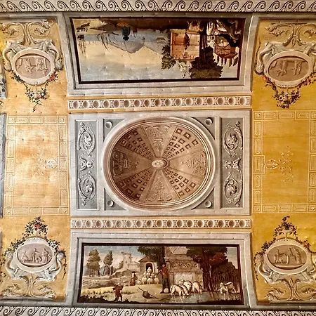 Casa Santangelo - Historical