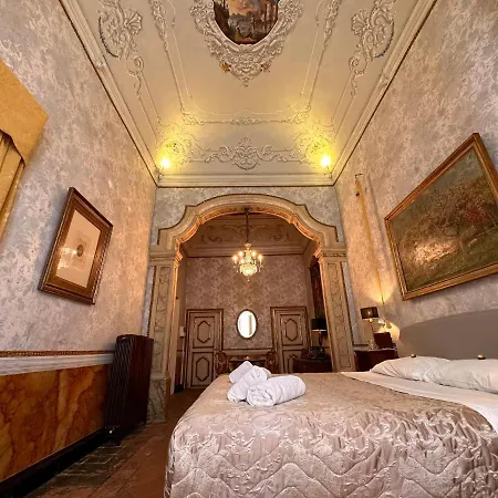 Casa Santangelo - Historical 4* Salerno