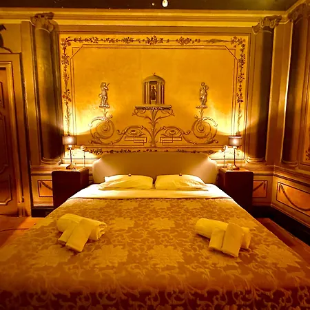 Casa Santangelo - Historical 4* Salerno